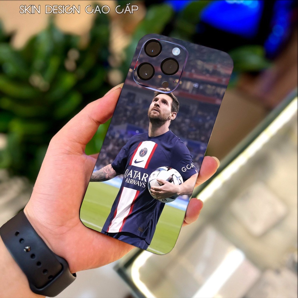 Miếng dán Skin hình Messi PSG, cho ip 6/7/8/6plus/7plus/X/XS/XSMax/11/12/13promax và dòng máy khác