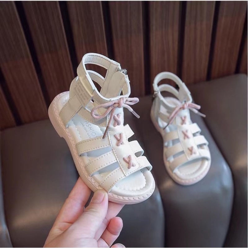 Giày sandal bé gái mã 8862