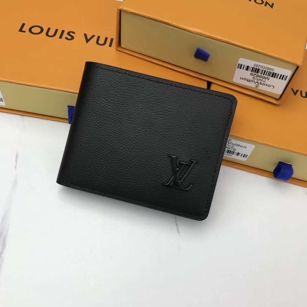 Sẵn sàng giao hàng Ví ngắn nam mới của Louis Vuitton LV có hộp