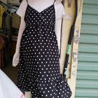 Váy Bầu Chấm Bi Chất Chéo Thái
