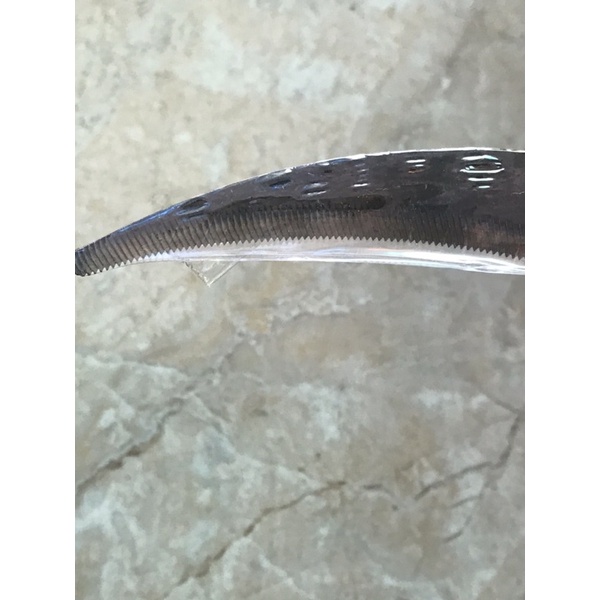 Liềm cắt lúa liềm thép cắt cỏ lưỡi thép răng cưa siêu bén cán nhựa đúc chắc chắn liềm gặt lúa