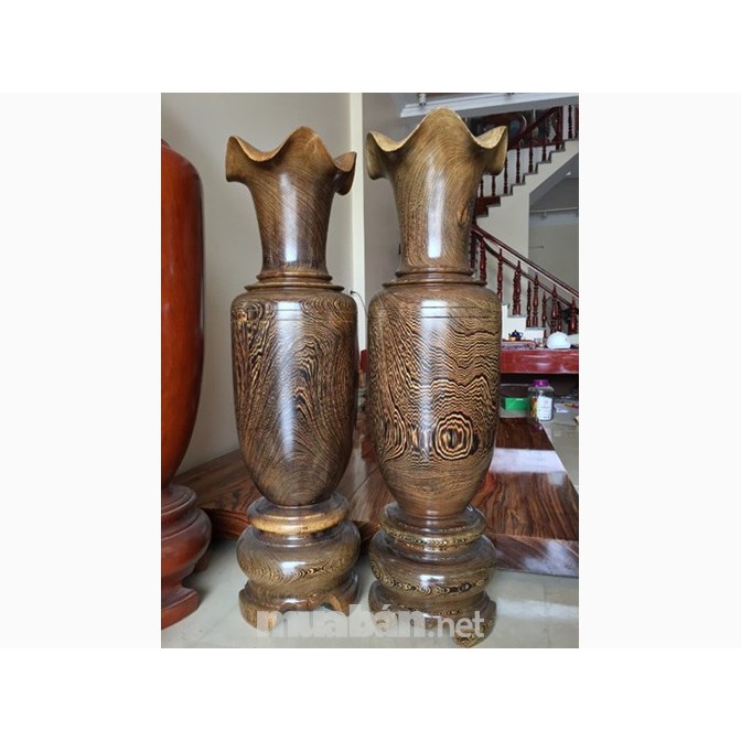Lục bình gỗ mun đuôi công