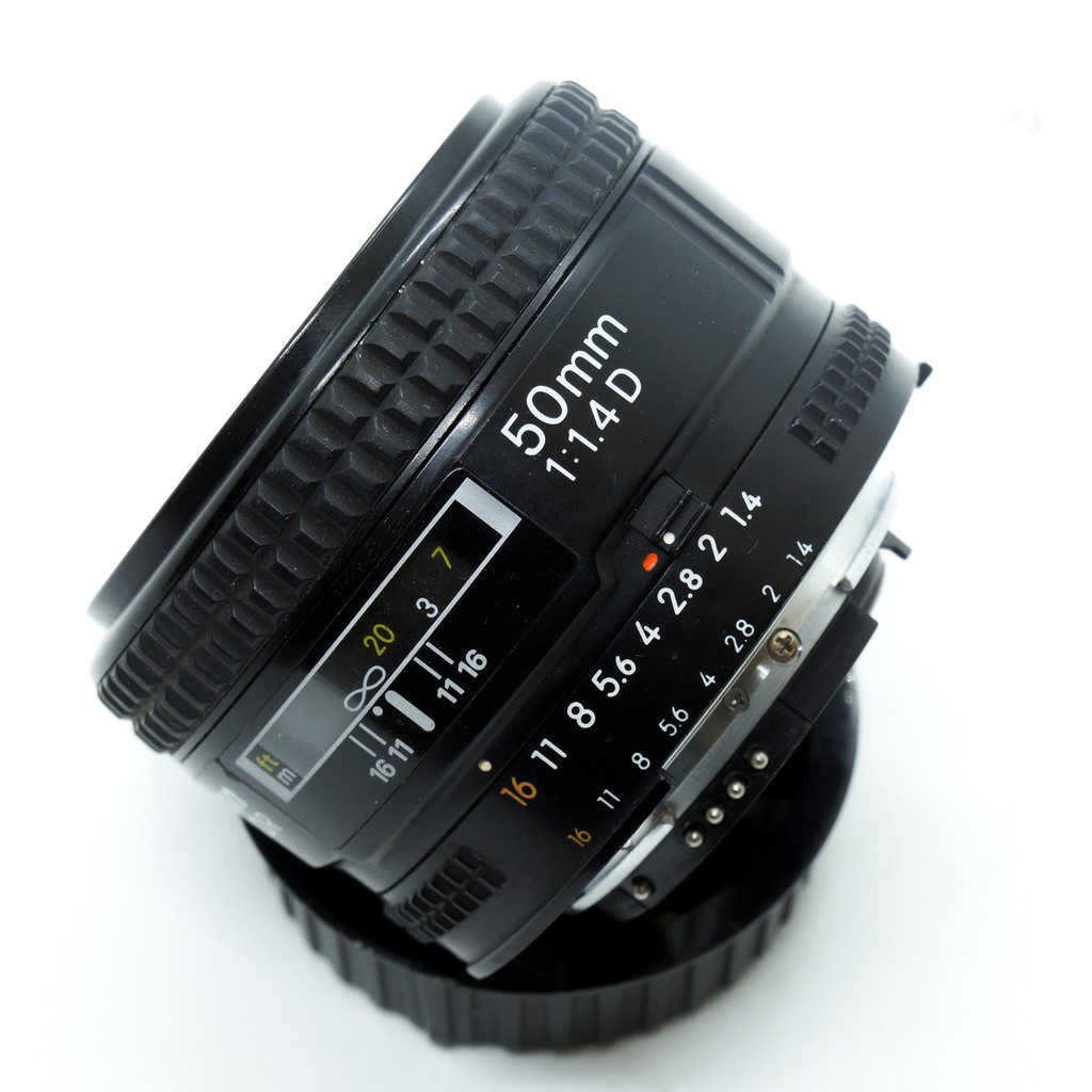 Ống kính Nikon chụp chân dung 50mm F1.4D