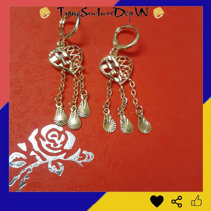 Bông tai nữ trái tim tòn ten màu vàng phong cách Hàn Quốc đem lại vẻ đẹp xinh xắn cho người đeo, dễ phối đồ