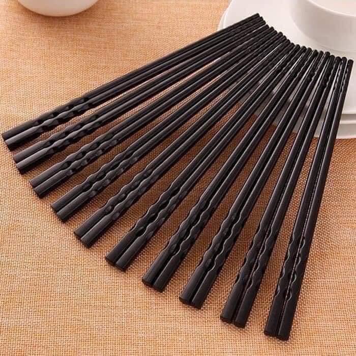 Sét 10 đôi ĐŨA NHỰA kháng khuẩn hoàng gia