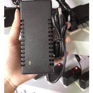 Bộ sạc pin lithium ion hoặc poli 12.6v -5a, 3s