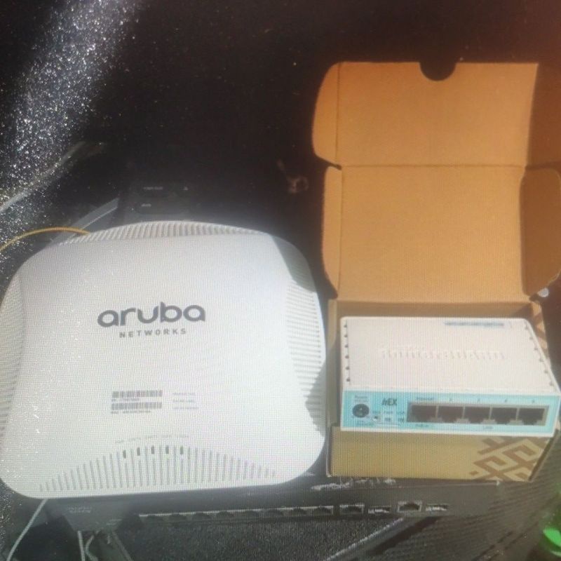 BỘ PHÁT WIFI ARUBA 225 MESH, CHỊU TẢI LỚN