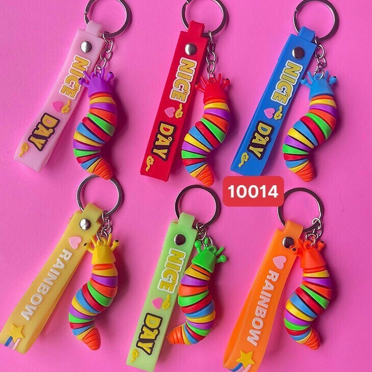 Móc chìa khóa, móc khóa hình con sâu 7 sắc cầu vồng cute