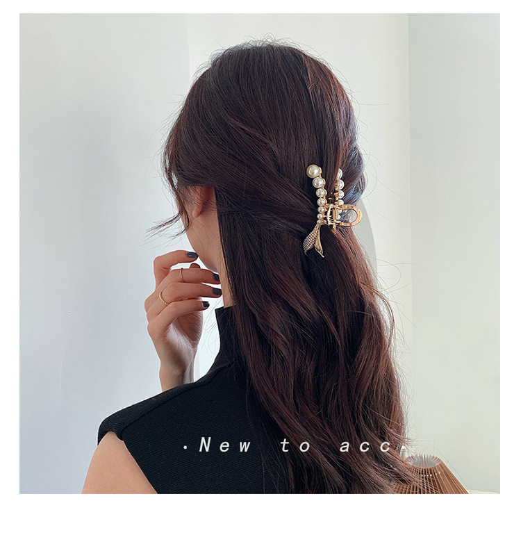 Kẹp Tóc Hình Đuôi Cá Đính Ngọc Trai Xinh Xắn Cho Nữ
