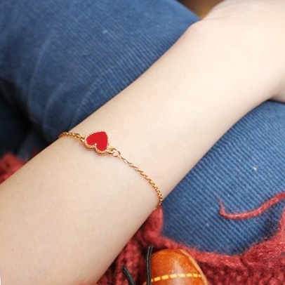 Vòng đeo tay nữ hình trái tim cực xinh xắn T37