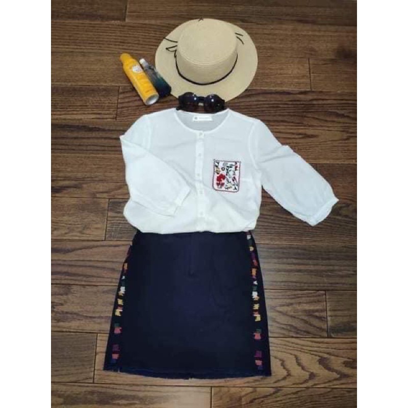 chân váy thêu Adore sz M newtag | BigBuy360 - bigbuy360.vn