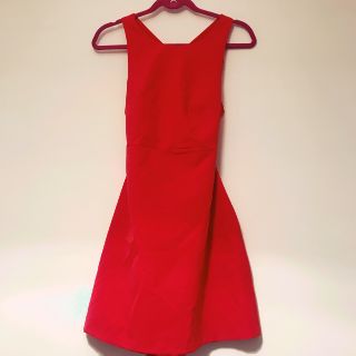 Đầm Zara cổ halter khoét lưng auth