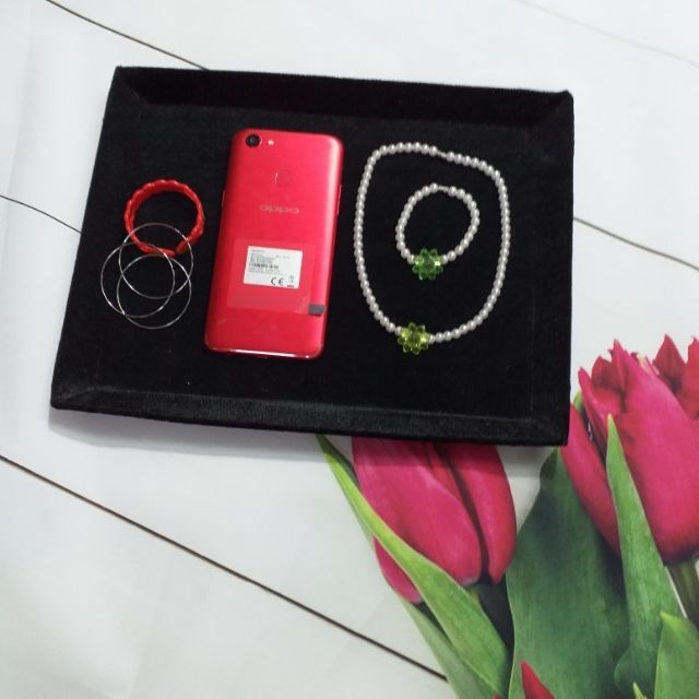 Khay da / nhung trưng bày trang sức/ đỏ/ đen /trắng