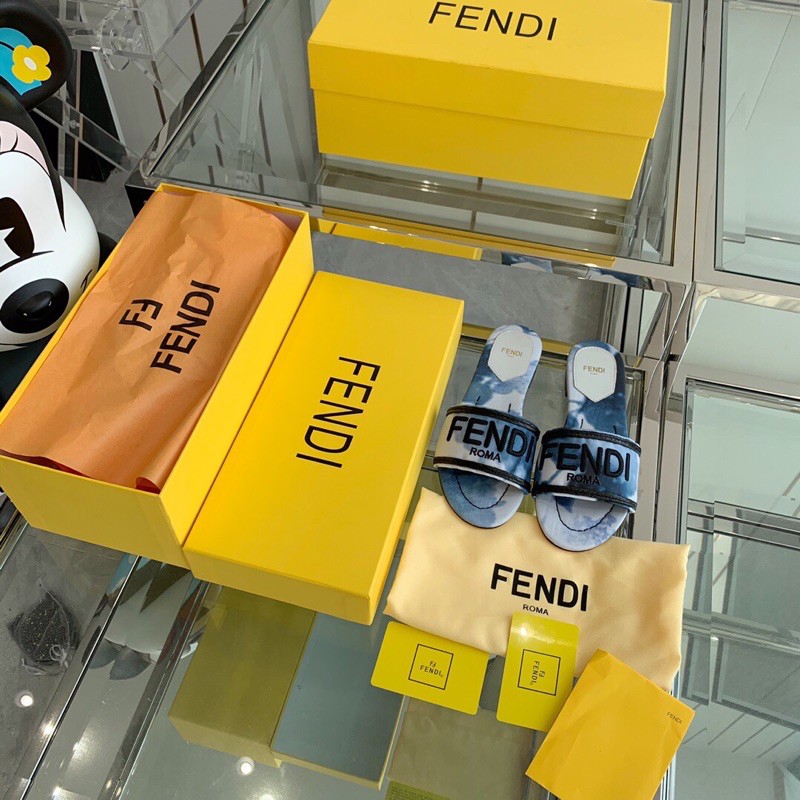 Dép thời trang Fendi FD hàng cao cấp phiên bản màu mới nhất năm nay