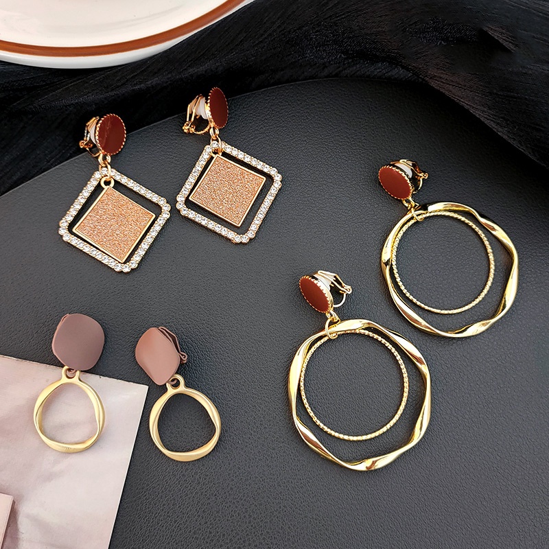 Bông Tai Dáng Dài Không Gây Đau Phong Cách Retro Thời Trang