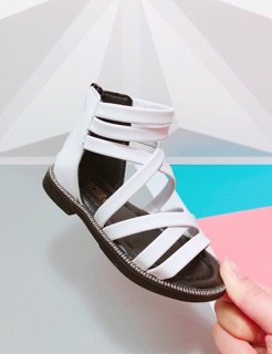 Sandal chiến binh cho các bé gái