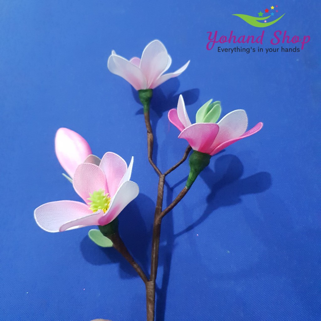 Nhánh hoa mộc lan trang trí bằng vải voan làm thủ công