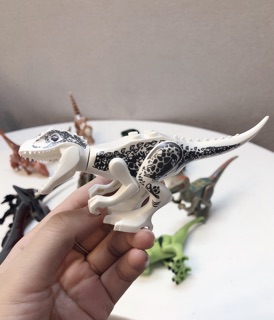 SET 16 con khủng long xếp hình