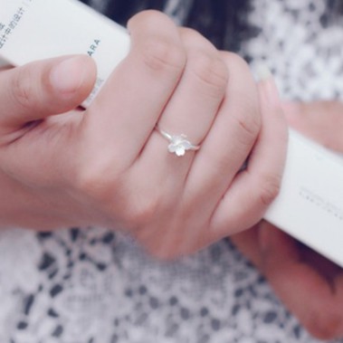 Nhẫn nữ hoa mai chất liệu bạc S925 Song An Eco (NN23)