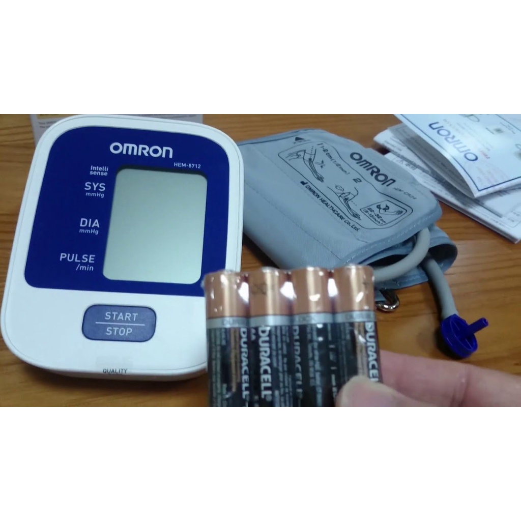 Máy đo huyết áp OmRon Hem 8712 Hàng chính hãng - BH 5 năm