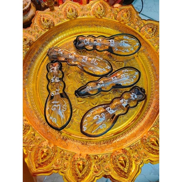 Mặt dây chuyền thằn lằn