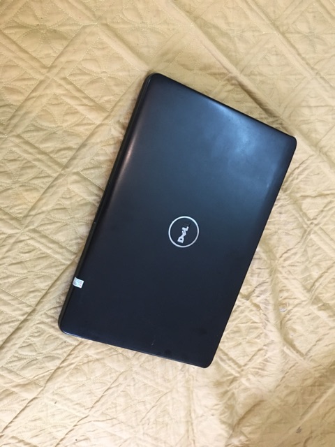 Laptop Dell 1545 đen tươi tắn đẹp tinh khôi văn phòng | BigBuy360 - bigbuy360.vn