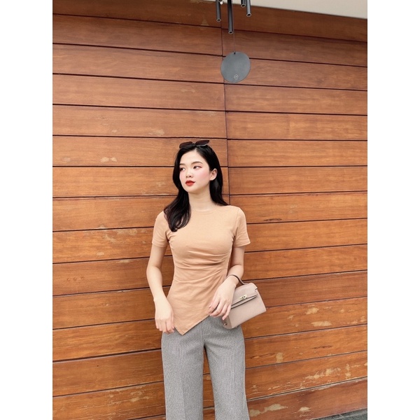 Áo thun bozip xếp ly bên