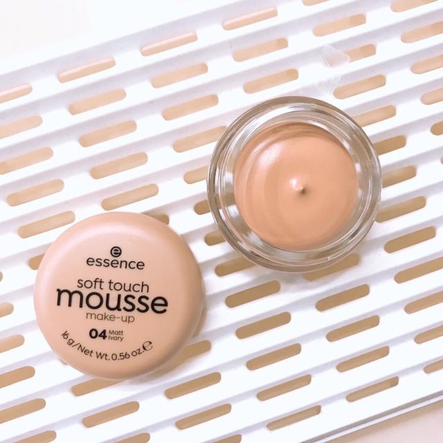 Phấn Tươi Mousse Essence Đức Make up 4in1