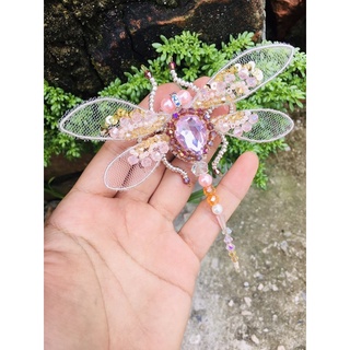 cài áo đính kết con chuồn chuồn
