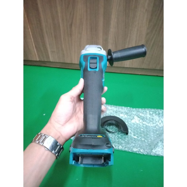 Thân máy cắt pin không chổi than