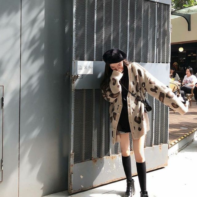 Áo khoác len cardigan họa tiết da báo thụng trẻ trung (Order khoảng 12-14 ngày có hàng) | BigBuy360 - bigbuy360.vn