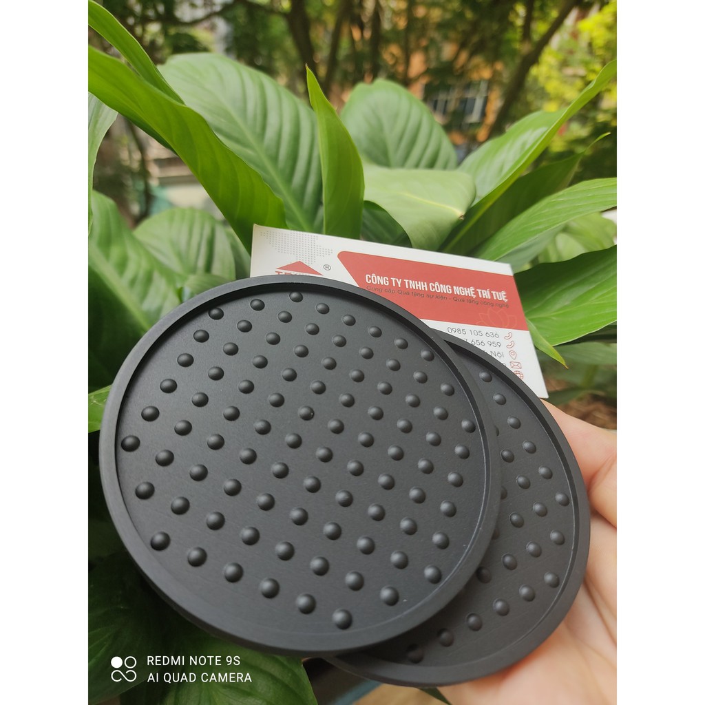 Bán lẻ miếng lót cốc silicon có sẵn giá rẻ, Đặt đế lót cốc silicon màu đen.