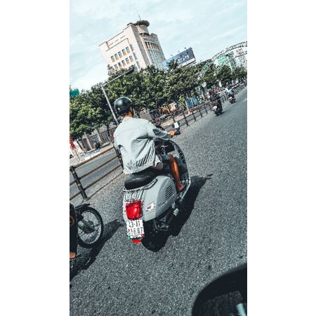 Baga Vespa cong Sprint / GTS / Đen / Crom