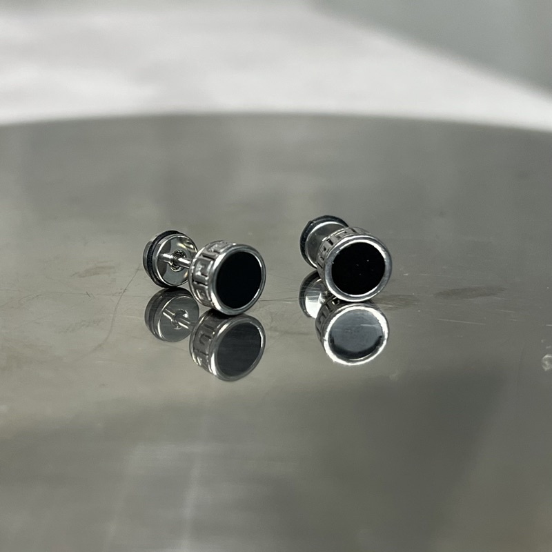 Khuyên tai xỏ lỗ mặt biểu tượng