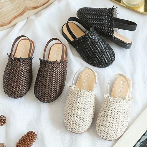 Đôi Giày Xăng Đan Kiểu Hàn Quốc Cho Bé Gái