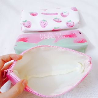 Bóp viết dâu và dứa dễ thương