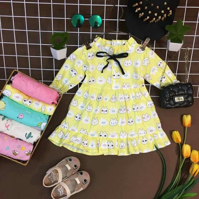 Quần áo trẻ em và người lớn