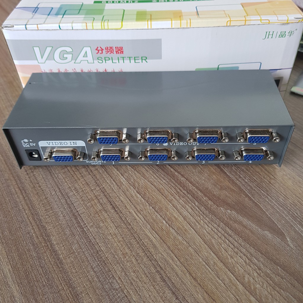 Bộ chia VGA vào 1 ra 2, 4, 8 màn hình cùng lúc.