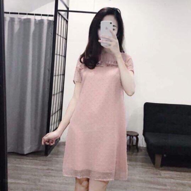 Váy ren hồng