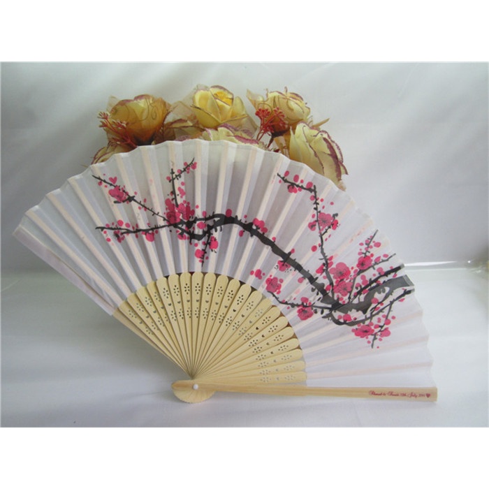 Quạt Vải Xếp In Hoạ Tiết Hoa Anh Đào Dài 21cm
