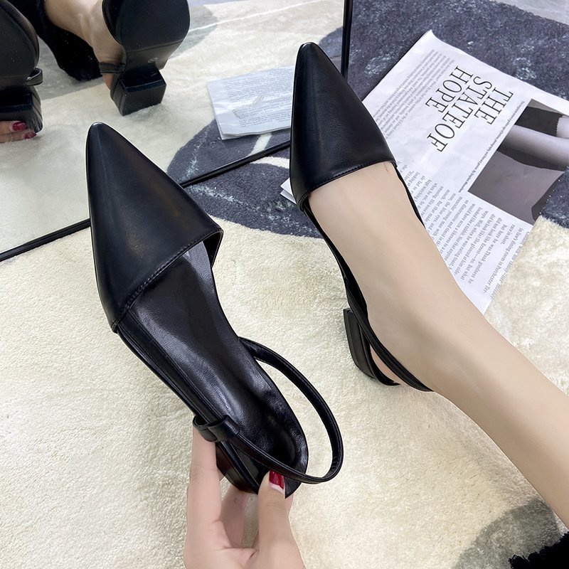 Giày cao gót nữ mũi nhọn gót vuông 3 phân màu đen và nâu xinh xỉu