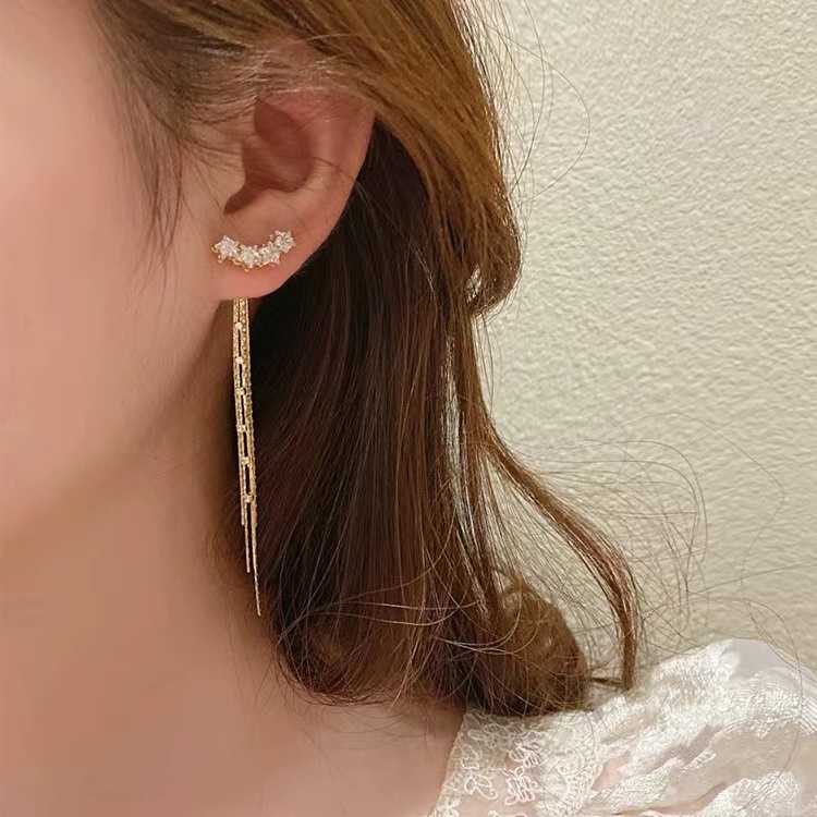 Bông Tai Mạ Bạc 925 Dáng Dài Hình Ngôi Sao Phối Tua Rua Sang Trọng Phong Cách Hàn Quốc