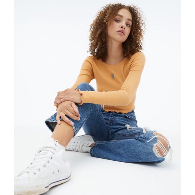 Áo Thun AE Croptop Thêu Hoa Nổi Nữ Xuất Xịn