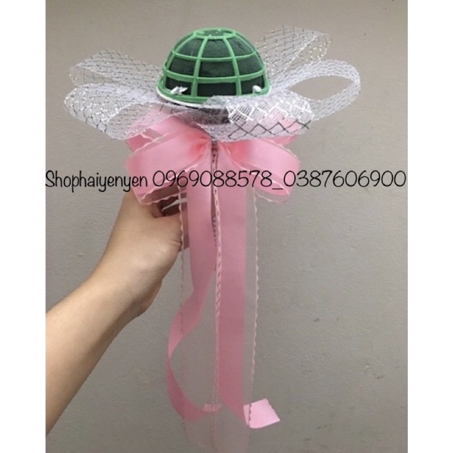 Tay cầm hoa cô dâu + nơ