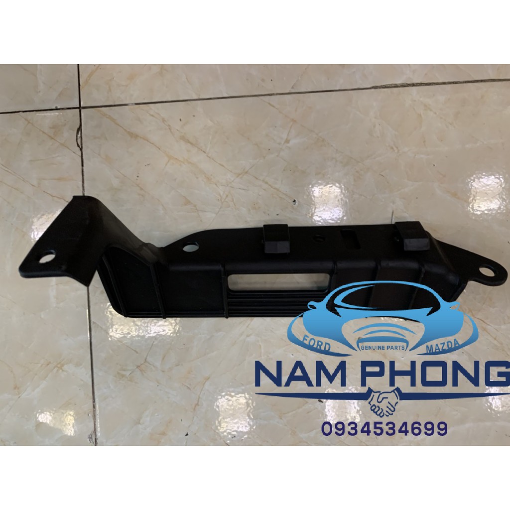 Chắn bùn đầu lòng vè trước Mazda 3 15 - 19 Phải RH - B45A56114B