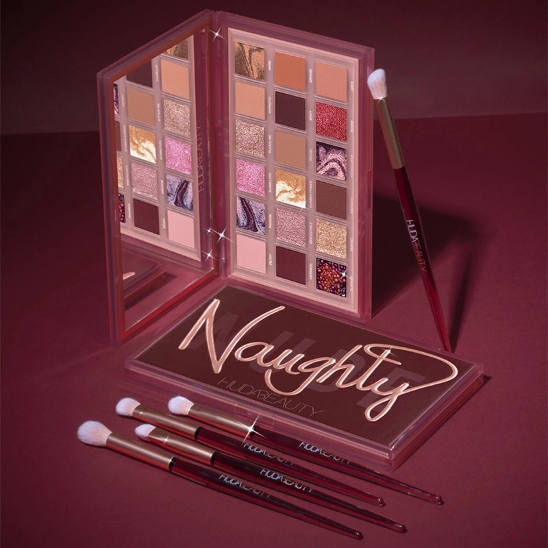 Set 5 cọ mắt Huda Naughty kèm túi đựng