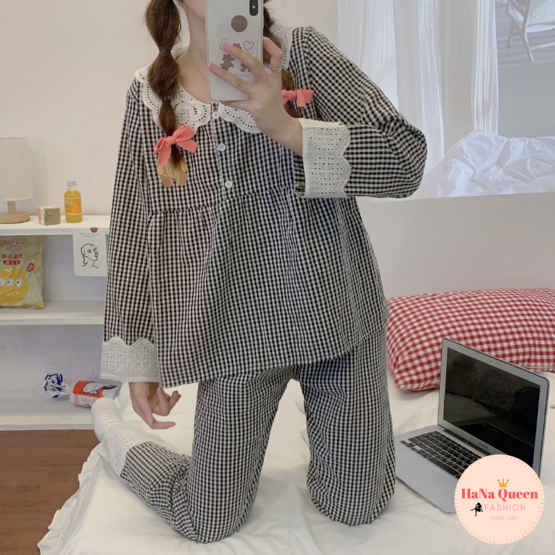 Bộ đồ dài tay hoạ tiết kẻ kẻ phối cổ ren cực xinh (Hàng có sẵn)