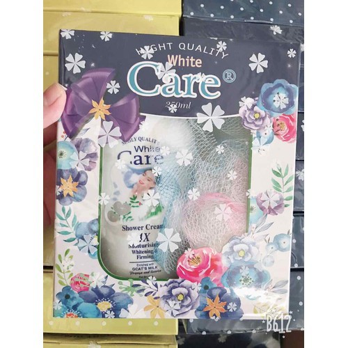 Sữa Tắm Dê White Care 4x 250ml tặng kèm bông tắm