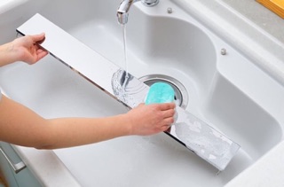 Nắp chắn dầu mỡ bếp từ nhật size 60