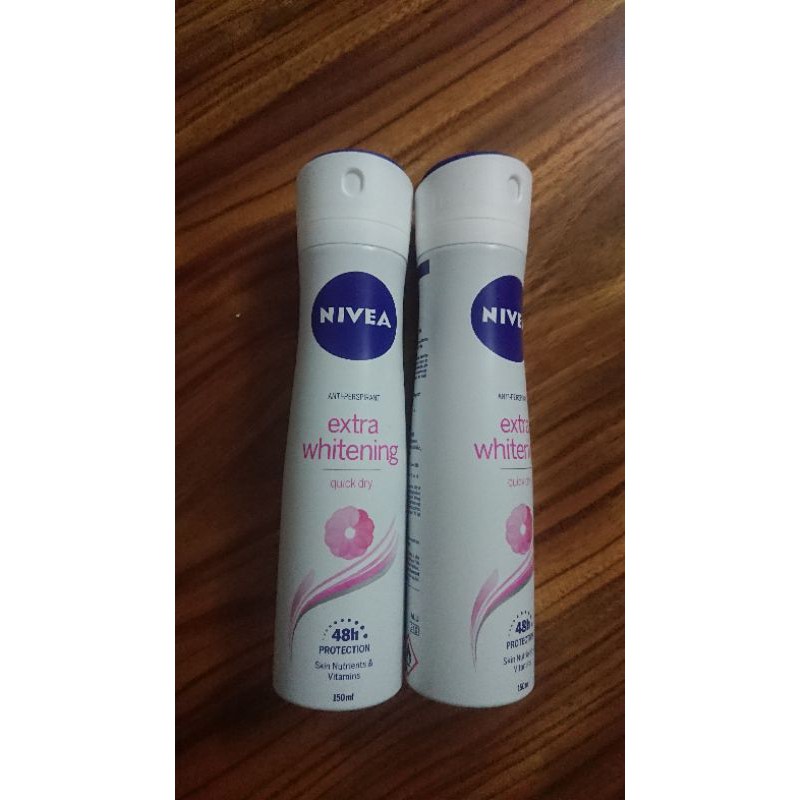 Xịt ngăn mùi NIVEA Pearl & Beauty ngọc trai quyến rũ (150ml)
